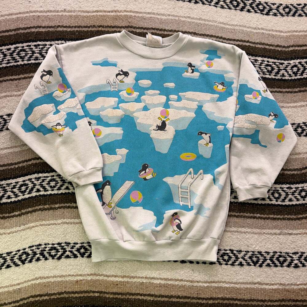 Youth Kids Vintage 90's Spumoni Penguins Party All Over Print Sweatshirt Sz M